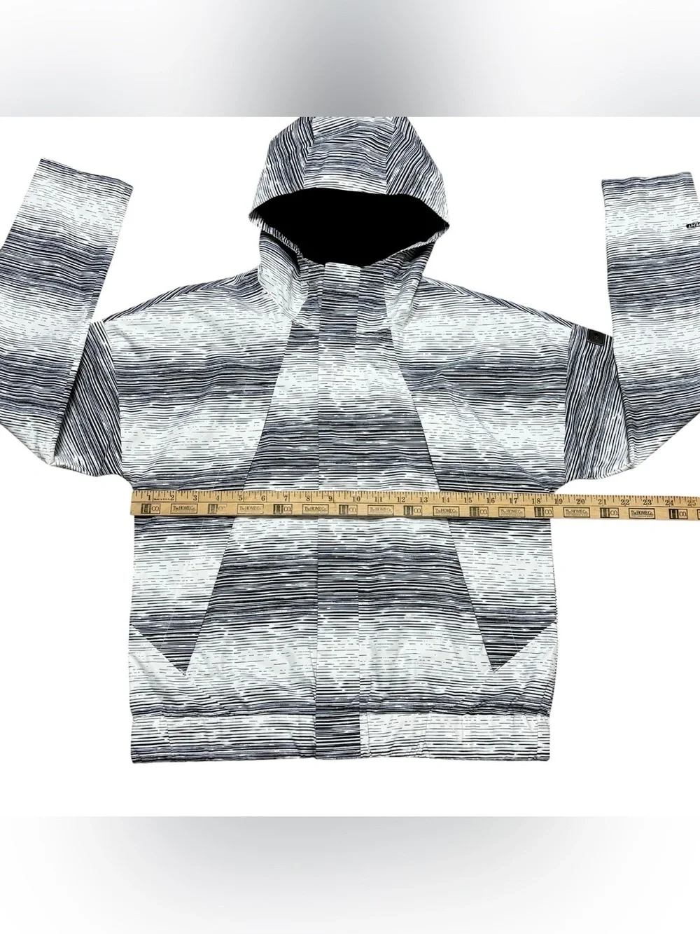 The North Face Girls Precita Rain Jacket Large 14/16 Black White Static Stripe